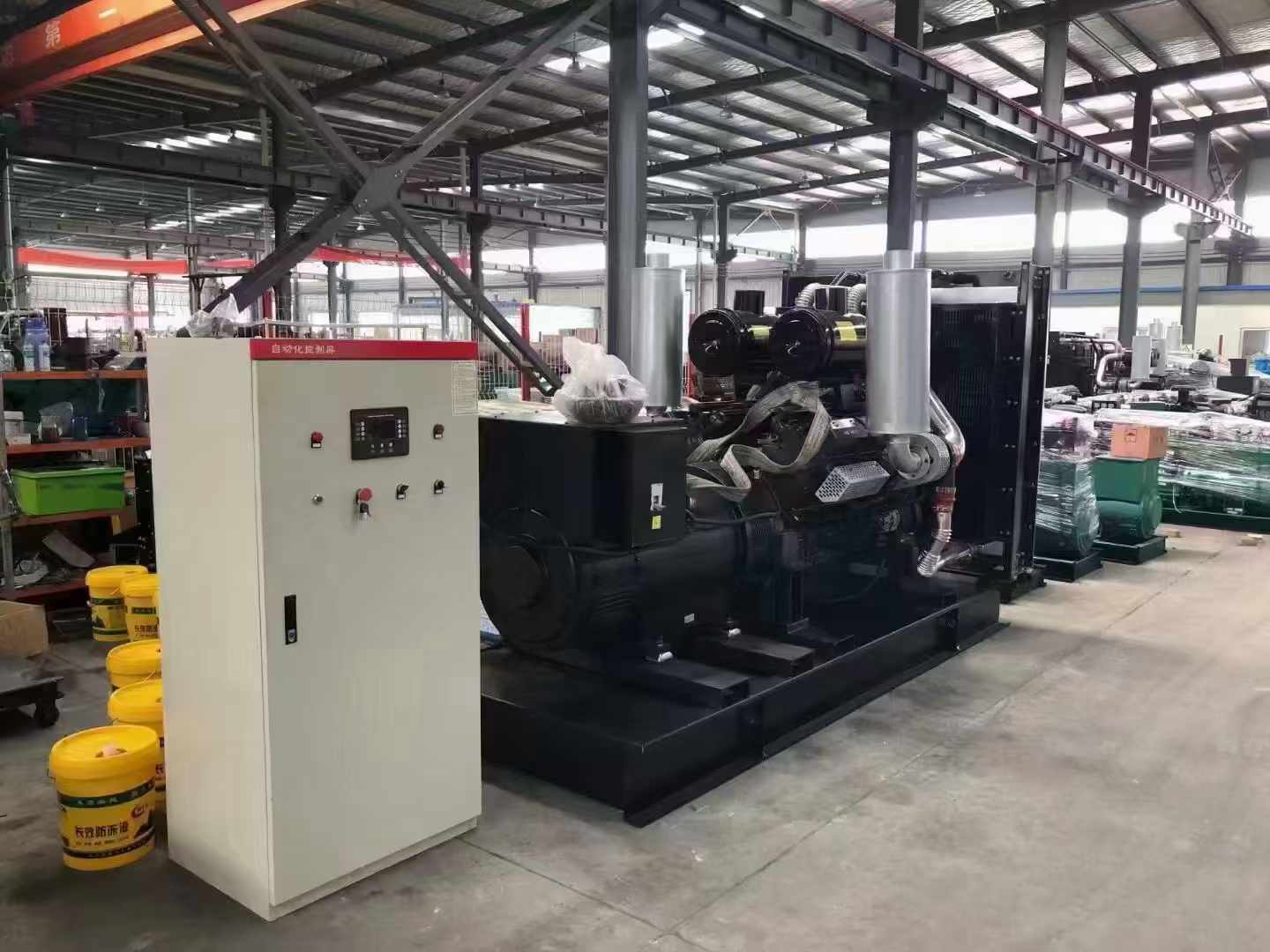 沧县柴油发电机运行时的噪音和振动水平如何？